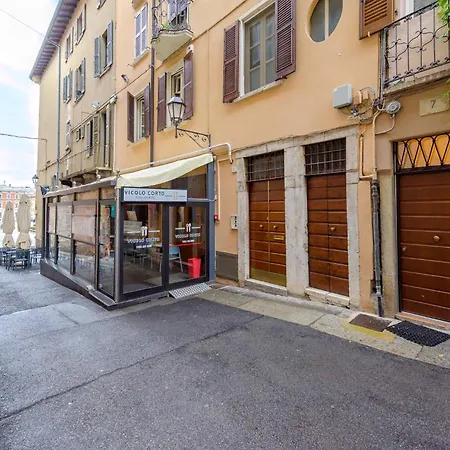 Apartment Vittoria Luxury E Design In Duomo Brescia