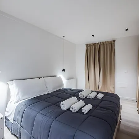Apartment Vittoria Luxury E Design In Duomo