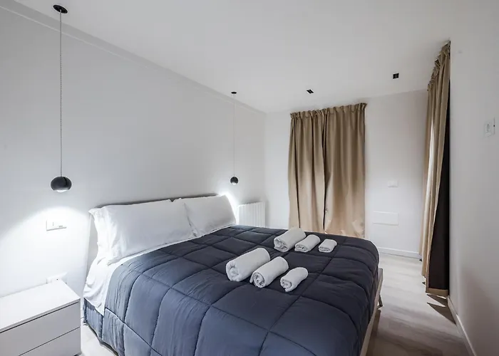 Apartment Vittoria Luxury E Design In Duomo